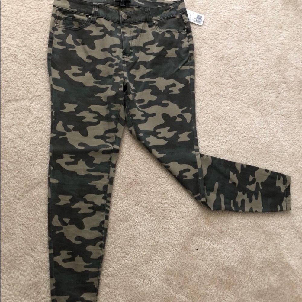Camo pants